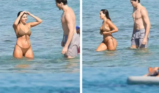 Ünlü Çift Çeşme’de Görüntülendi! Denizden Çıkmadılar