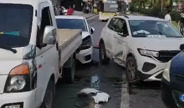 Zincirleme kaza: 3 yaralı