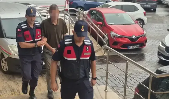 17 yaşındaki kızlarını yatağa zincirledikleri iddia edilen çift gözaltına alındı