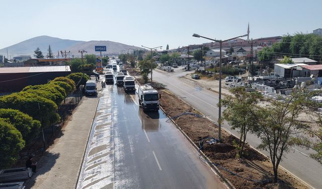Afşin’in Ana Arterinde Kapsamlı Temizlik Çalışması