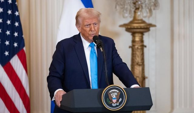 Trump: Hürmüz Boğazı'nın adını Trump Boğazı olarak değiştirmeliyiz