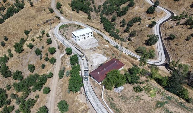 Ekinözü'nde 11 km'lik grup yolu asfaltlanıyor