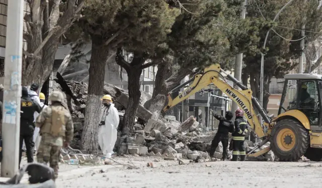 Kışlada patlama: 2 ölü, 81 yaralı