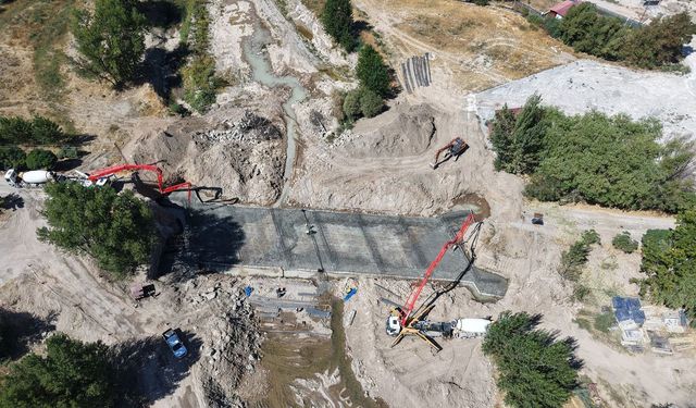 Elbistan'da 51 yıllık köprü yenileniyor 15 milyonluk dev yatırım