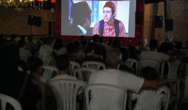 Kahramanmaraş Kalesi açık hava sinemasına dönüştü