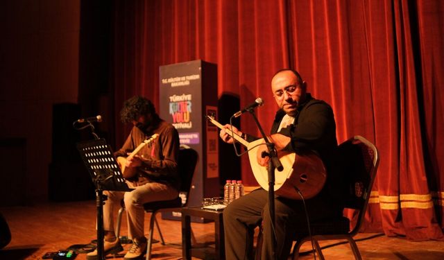 Kahramanmaraş Kültür Yolu Festivali’nde Neşet Ertaş Türküleri Yankılandı