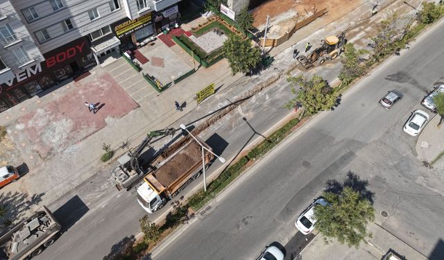 Kahramanmaraş’ta Bahçeci Hoca Bulvarı’nda içmesuyu altyapısı yenileniyor