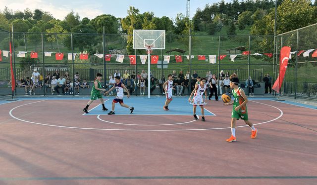 Kahramanmaraş’ta genç basketbolcular kozlarını paylaştı!