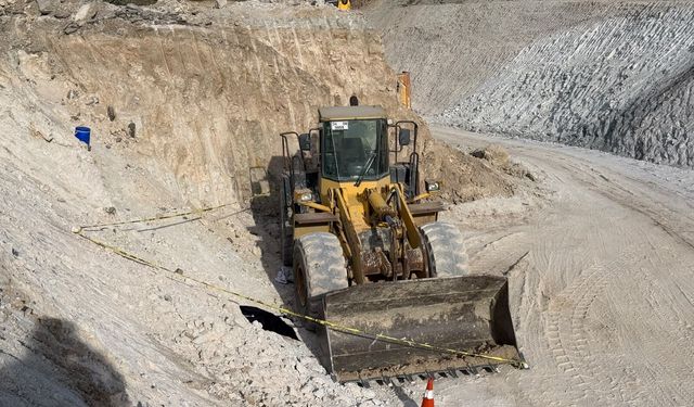 Kahramanmaraş'ta iş makinesinin çarptığı genç öldü