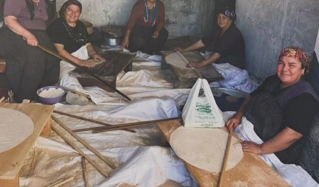 Kahramanmaraş’ta Kadınların Kışlık Yufka Mesaisi