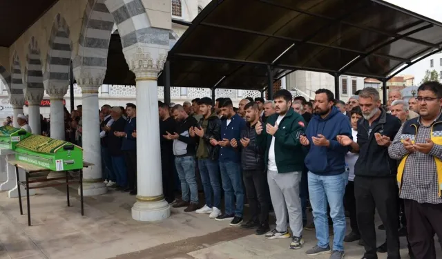 Kahramanmaraş'ta kazada hayatını kaybeden 16 yaşındaki genç defnedildi