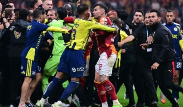 Abdülkerim Bardakcı neden kırmızı kart gördü, kaç maç ceza alacak?