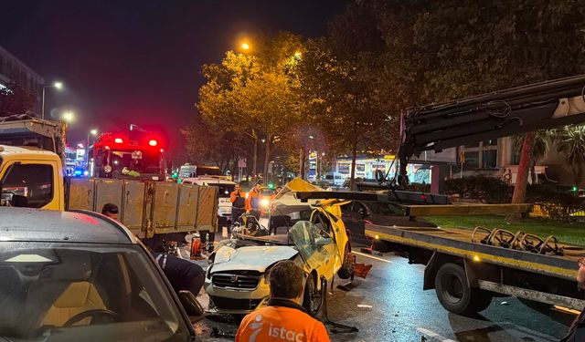 Beyoğlu'nda Zincirleme Kazada 3 Kişi Yaralandı
