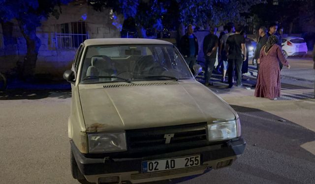 Adıyaman'da Savrulan Otomobil İki Çocuğu Yaraladı