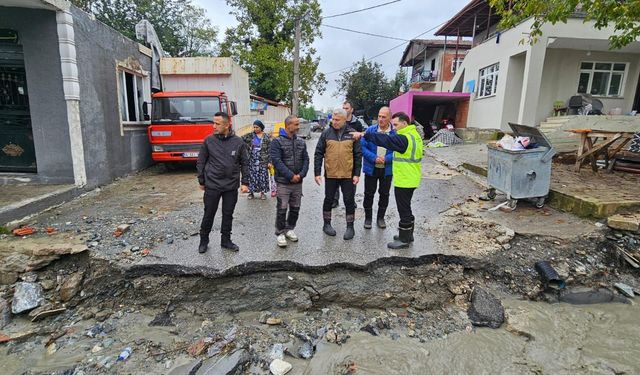 Sapanca'da Sel Hasarının Giderilmesi İçin Çalışmalar Başladı