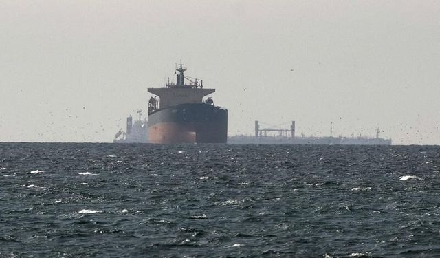 Hürmüz Boğazı'nda 4 Ticari Gemiye Saldırı Düzenlendi