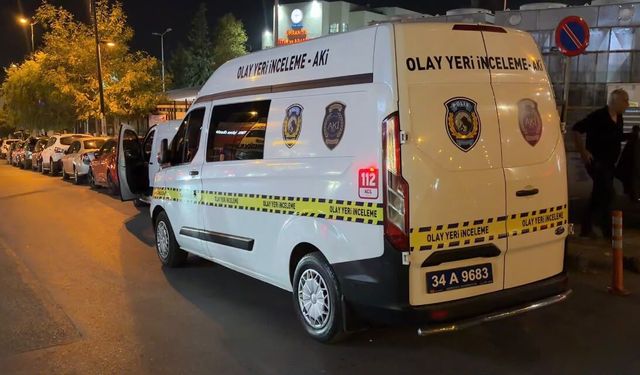 Ümraniye'de motosikletli şüphelilerden iş yerine silahlı saldırı