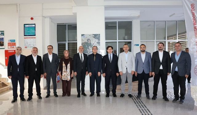 AK Parti Kahramanmaraş teşkilatı Yanardağ’ı hayırlı olsun ziyareti