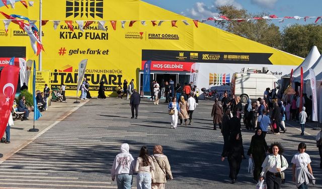 Kahramanmaraş Kitap Fuarı'nda dede torun buluşması