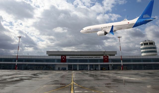 Kahramanmaraş’a inemeyen uçak Gaziantep’e yönlendirildi