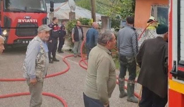 90 yaşında evinde çıkan yangında öldü