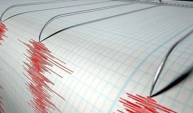 İtalya'da 5,6 büyüklüğünde deprem!