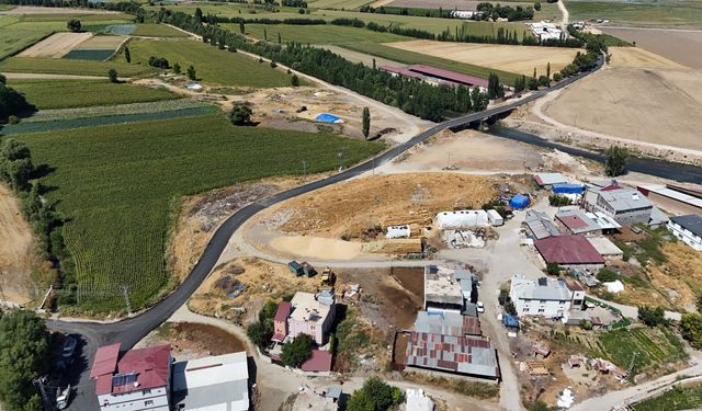 Kahramanmaraş Elbistan'da 500 milyon TL'yi aşan asfalt yatırımı