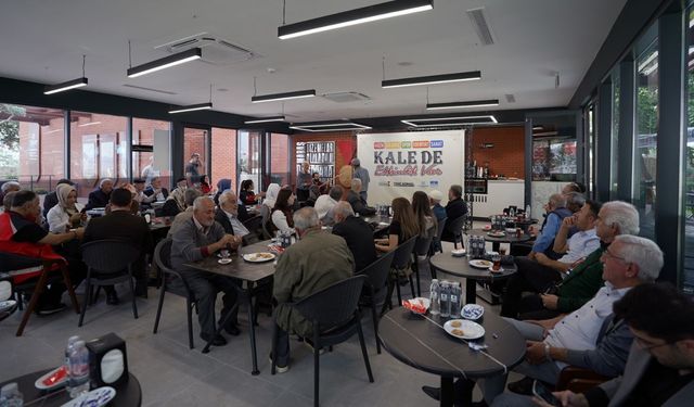 Kahramanmaraş Kalesi’nde huzurevi sakinleri türkülerle buluştu