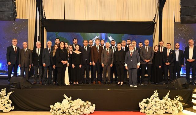 Kahramanmaraş'ta 5. KASİAD Ödülleri sahiplerini buldu!
