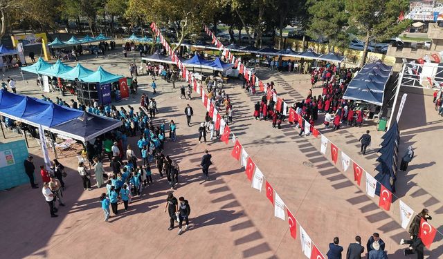 Kahramanmaraş'ta çocuklar robotik kodlamayla buluştu