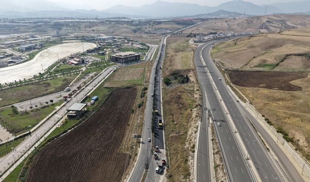 Kahramanmaraş’ta EXPO’dan OSB’ye Uzanan Yolda Asfalt Çalışması