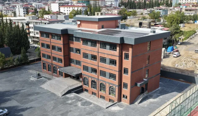 Kahramanmaraş’ta Geleceğin Okulu Açıldı: Yapay Zekâ Sınıfı da Var
