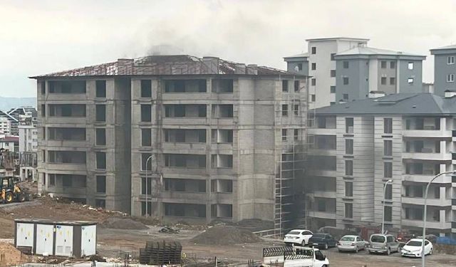 Kahramanmaraş'ta inşaat halindeki binada korkutan yangın
