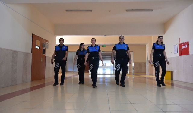 Kahramanmaraş'ta polis üniversite öğrencilerini 3 önemli konuda uyardı