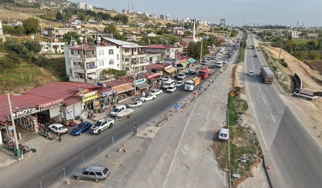 Kahramanmaraş’ta Şehir Girişindeki Kaçak İş Yerleri Kaldırılıyor