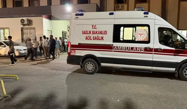 Otomobil yayalara çarptı; 1’i ağır, 2 yaralı