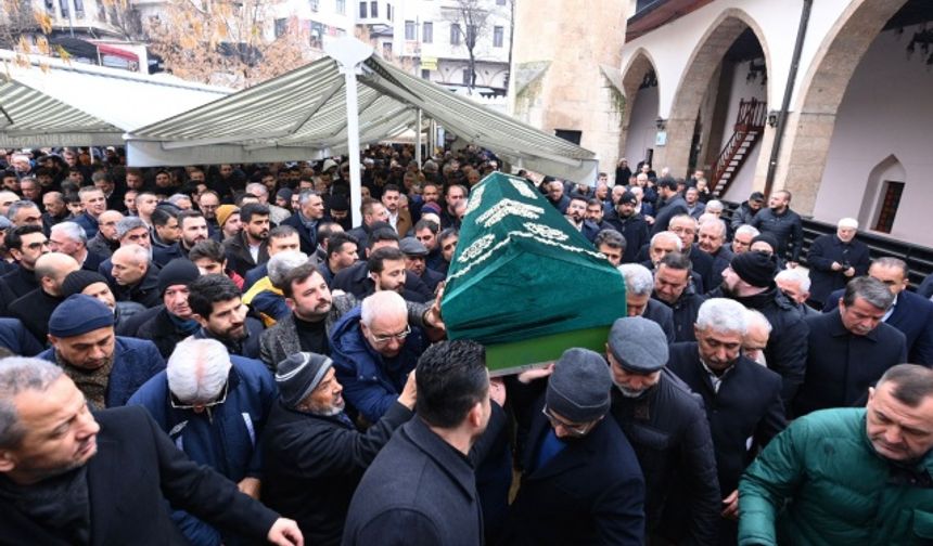 Başkan Güngör, Meclis Başkanvekili Şen’in Cenaze Törenine Katıldı