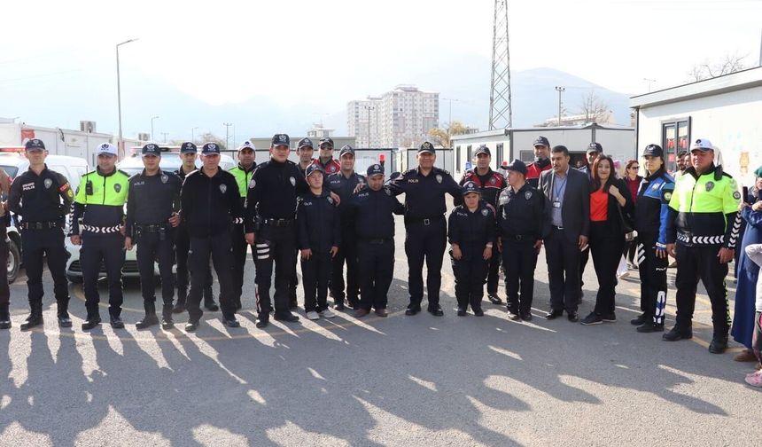 Elbistan’da Down sendromlu gençlerin polislik hayali gerçek oldu