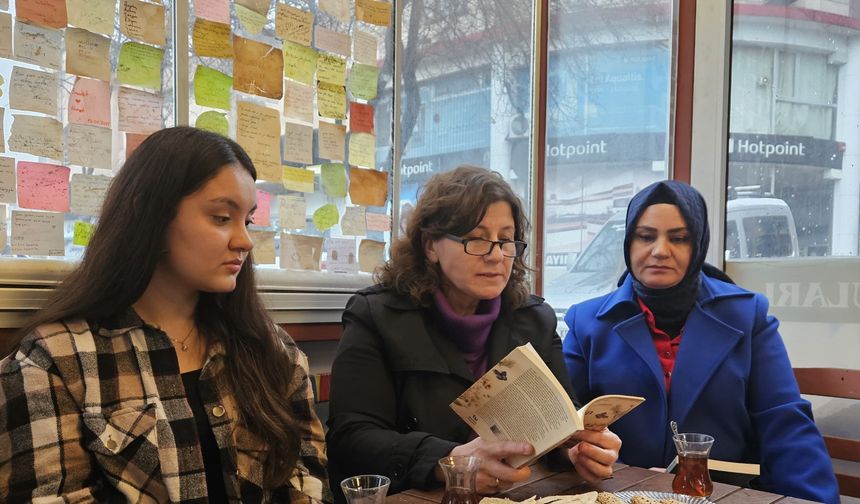 Kahramanmaraş'ta Edebiyatla Depremin Yaralarını Sarıyorlar