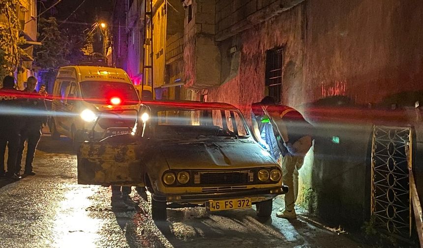 Kahramanmaraş'ta Arkadaşlarına pusu kuran şahsın otomobili kundaklandı