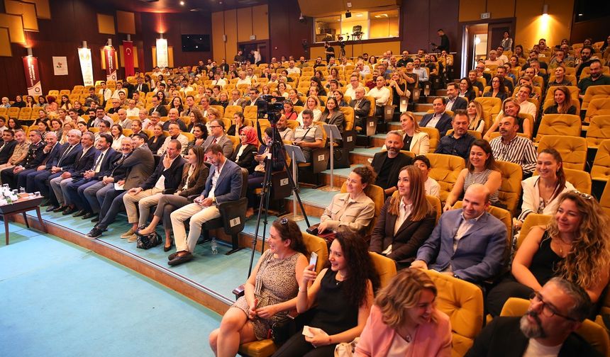 100. Yıl Köyü Projesi ilk etap evlerinin anahtarları törenle sahiplerine teslim edildi