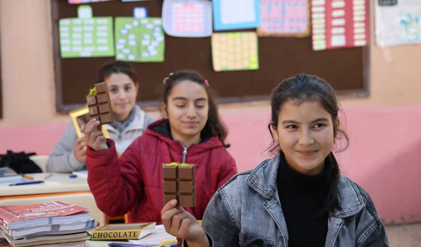 Dubai Çikolatası Hayali Gerçek Oldu: Köy Okulu Öğrencilerine Sürpriz