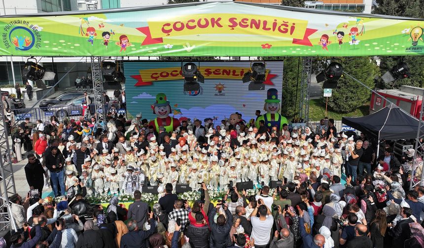 Kahramanmaraş’ta Minikler Çocuk Şenliği’nde Eğlendi