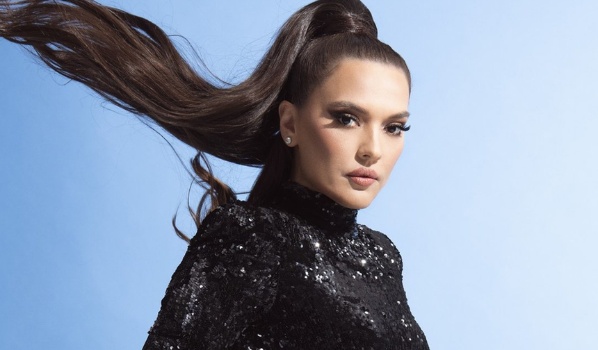 Demet Akalın Konserde Sigara Tepkisiyle Gündem Oldu