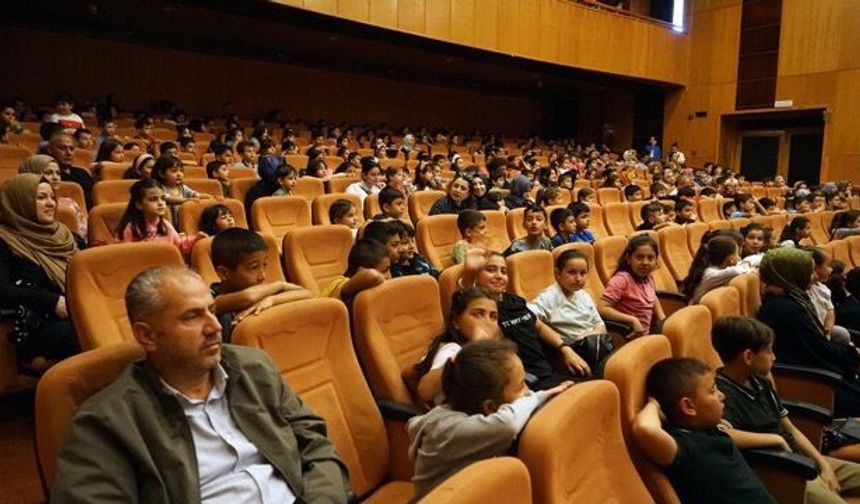 Kahramanmaraş'ta Pazar gününe özel tiyatro şöleni