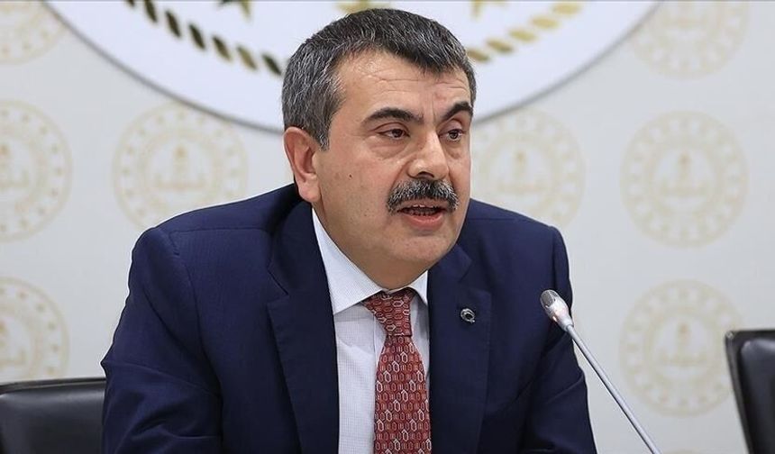 Okullarda Takvim Değişikliği: Ara Tatiller Kaldırılabilir