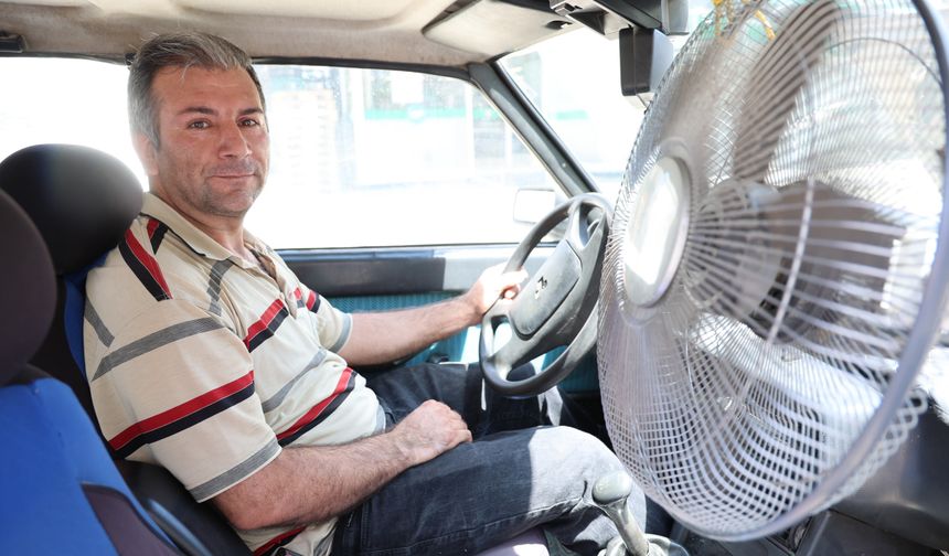Adanalı Sürücüden Sıcakta Akıllı Çözüm: 87 Model Arabaya Vantilatör Taktı