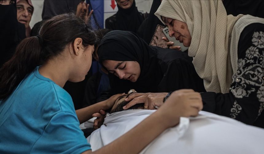 İsrail'in Gazze'ye son 24 saatte düzenlediği saldırılarda 68 kişi hayatını kaybetti