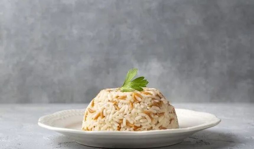 Tane Tane Pilavın Sırrı: Şeflerin Püf Noktalarıyla Sofralarınıza Lezzet Katın