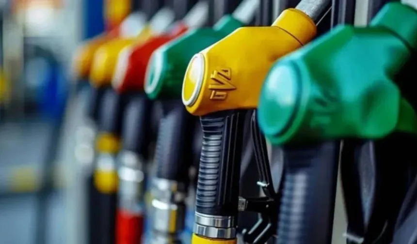 Kahramanmaraş'ta benzine zam! Tabelalar gece yarısı değişti